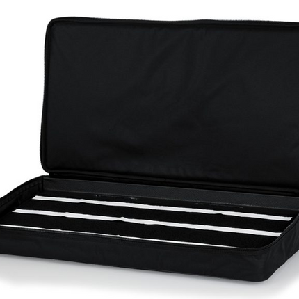 GATOR GPT-PRO-PWR PRO SIZE PEDAL BOARD W/BAG & PWR