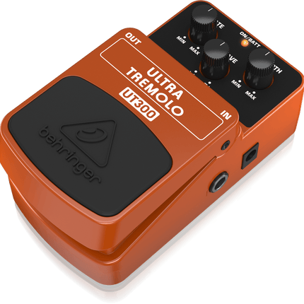 BEHRINGER UT300 ULTRA TREMOLO